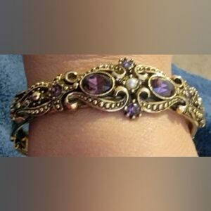 Avon Victorian Queensbury Faux Amethyst Pearl Gold Hindged Bracelet C 1970s